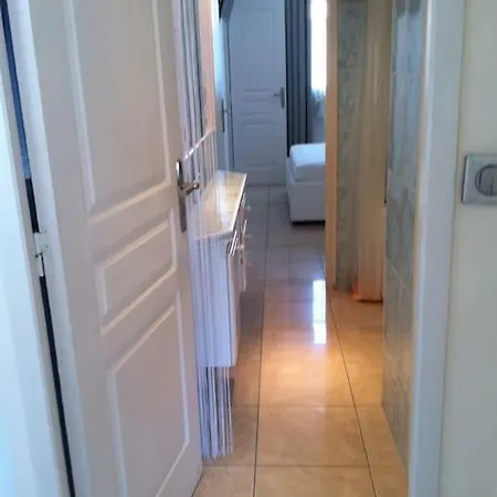 Apartmán Port 4 Pax, 2 Clim Balneo Parking Nice