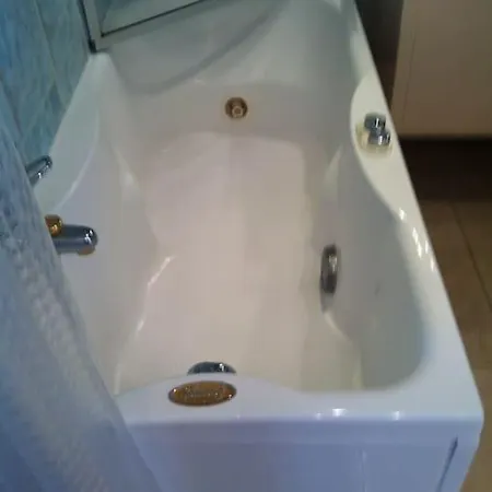 Apartment Port 4 Pax, 2 Clim Balneo Parking Nice